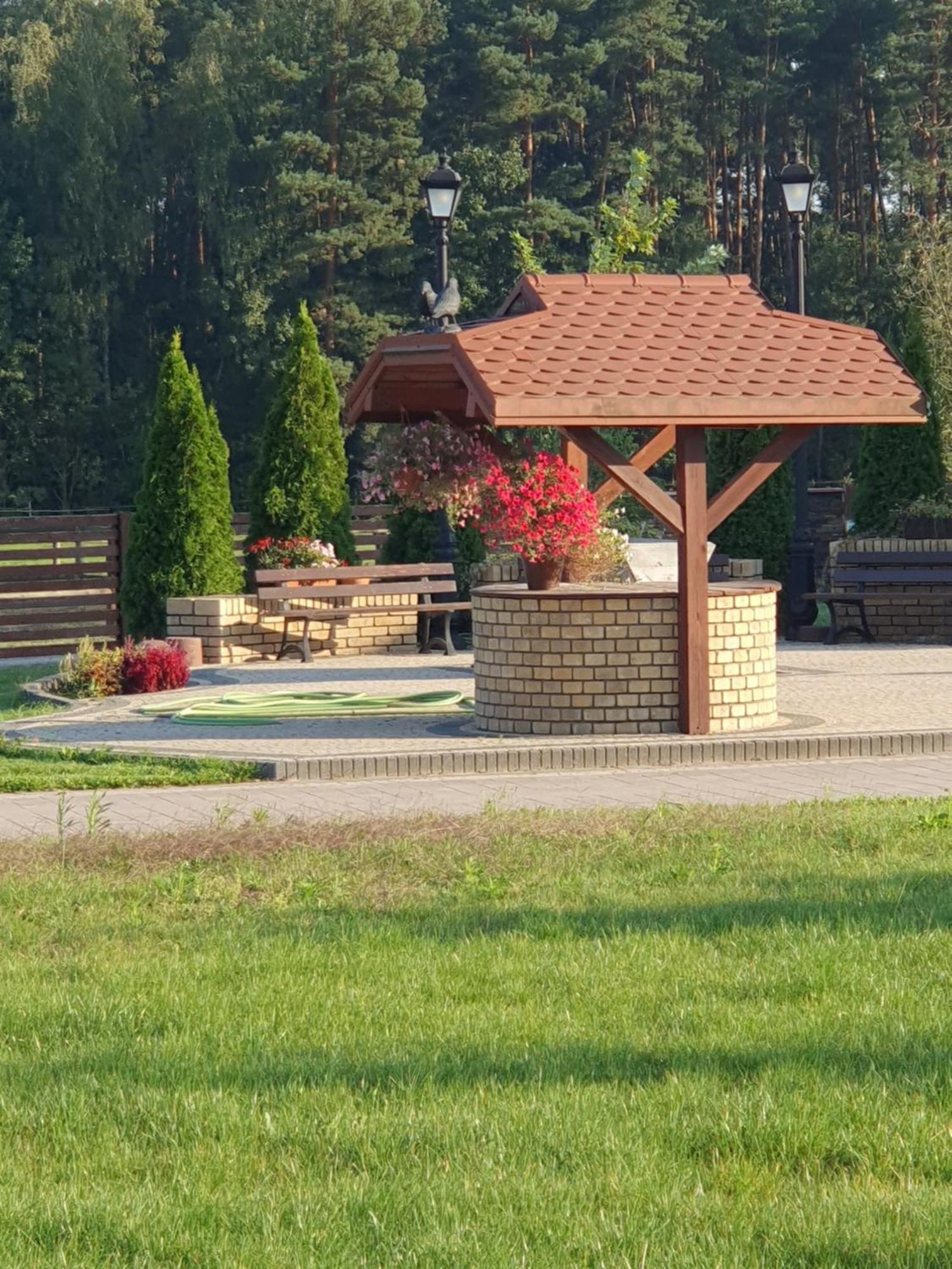 Stajnia Kruki Villa Wola Kaluska Eksteriør bilde
